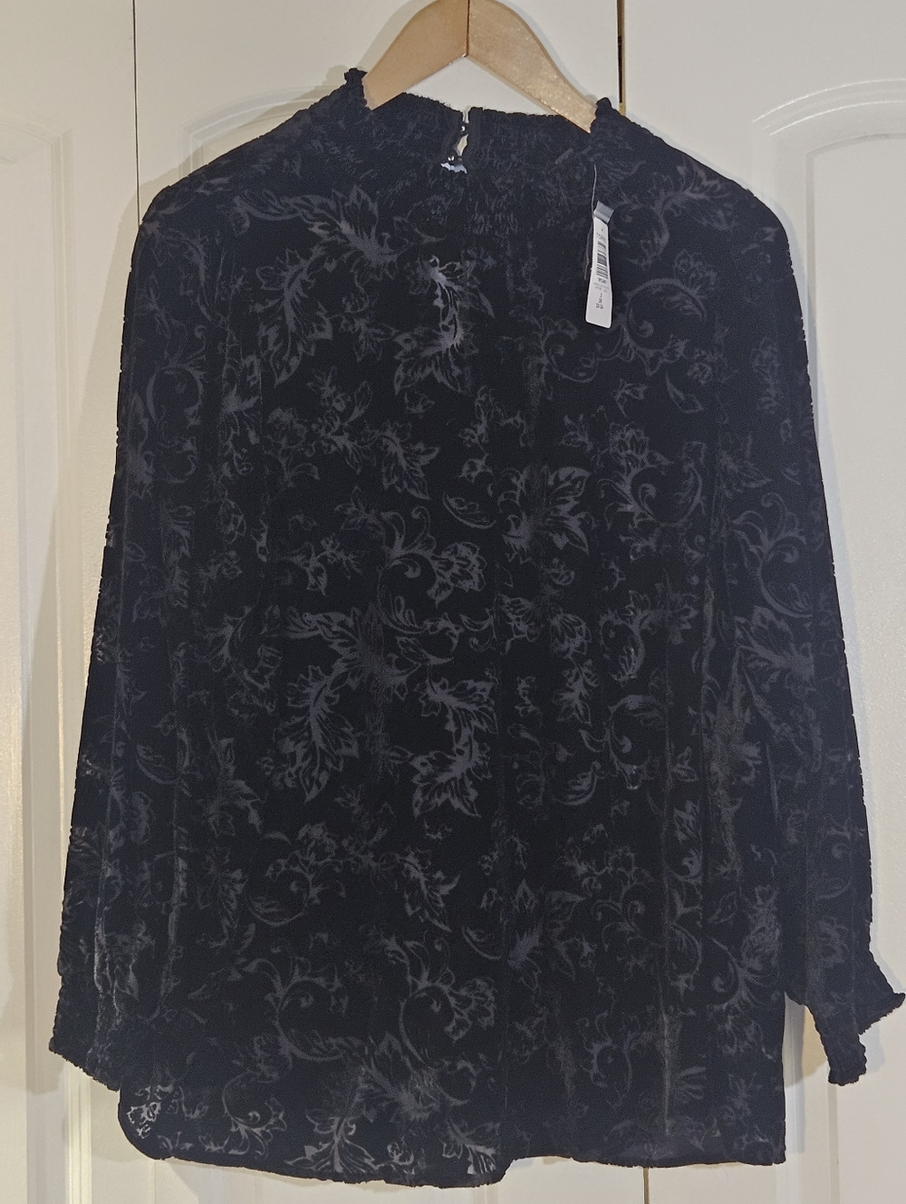 Torrid Top Size 3X Sheer Burnout Blouse Velvet Whimsigoth Dark Romance NWT